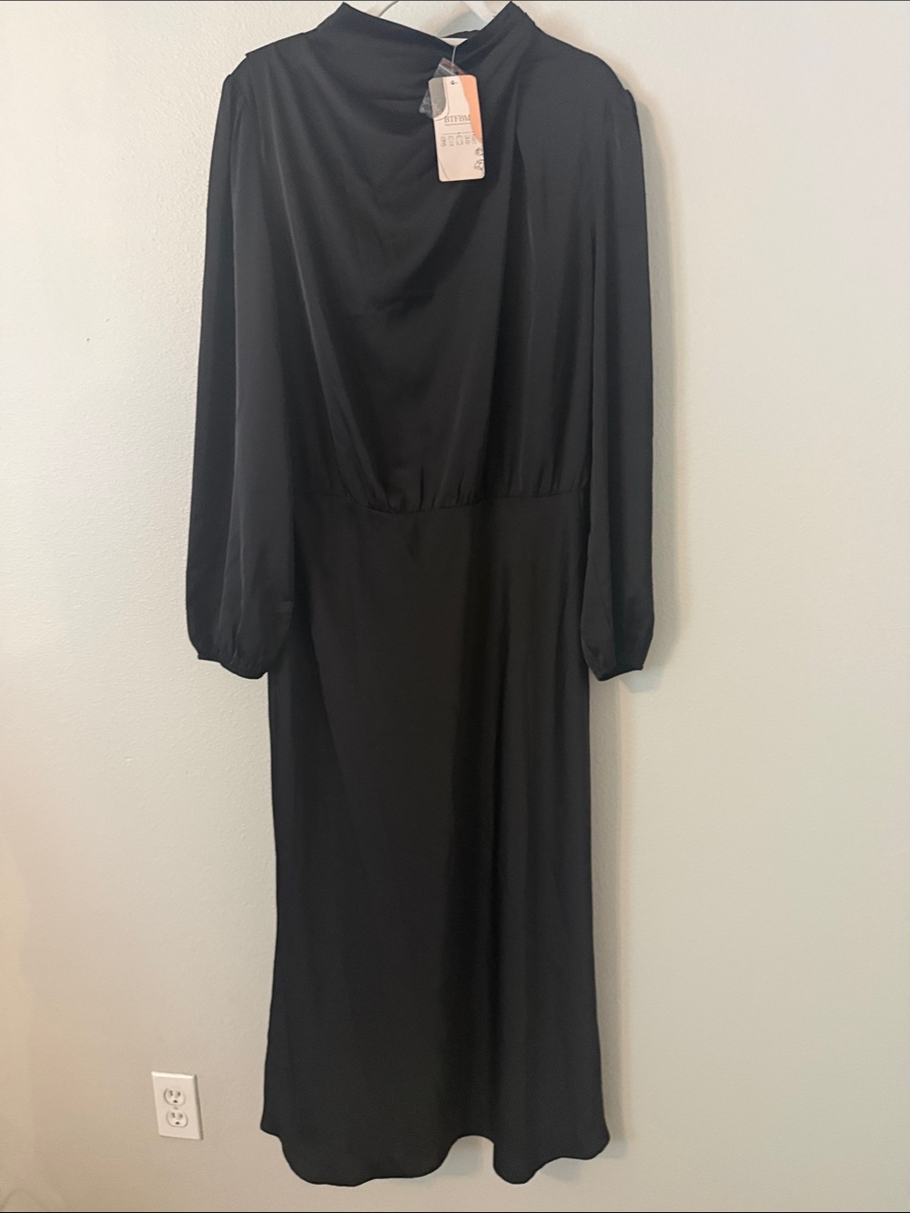 Elegant Black Long-Sleeve Maxi Dress byBTFBM